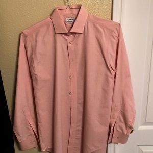 Men’s slim fit Calvin Klein dress shirt